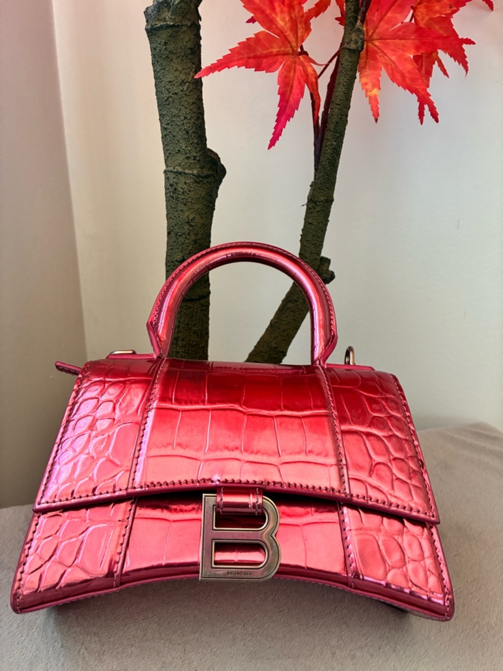 Balenciaga Metallic Fuchsia Croc-Embossed Hourglass Satchel - Picture 9 of 15